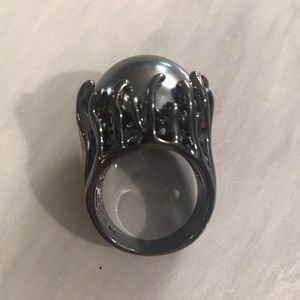 Unique ring